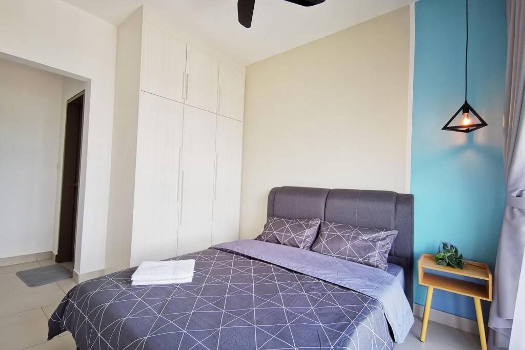 Astetica Pool & Lake View High Floor 100Mbps Wifi Netflix Seri Kembangan Exterior photo